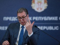 Vučić čestitao Uskrs uz poruku o KiM