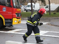 Vatrogasaci u Svrljigu spasili baku u kolicima (FOTO)