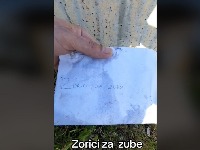 Kovertu punu novca našao ispred pošte, snimak izazvao BURU (VIDEO)