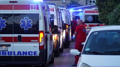 Mladić (24) teško povređen u nesreći u Ustaničkoj