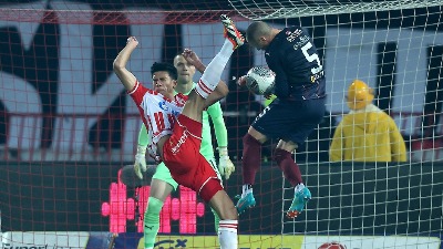 Fudbaler Zvezde razbio glavu beku Partizana (FOTO)