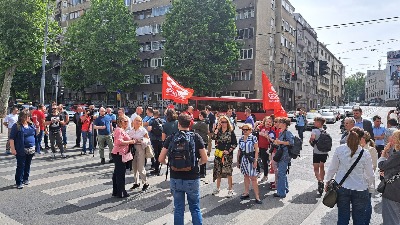 Protest zaposlenih u GSP-u: Vozači kivni na Šapića (FOTO I VIDEO)