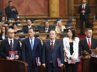 Ruski mediji: "Bratski, u vladi su Vulin i Popović"