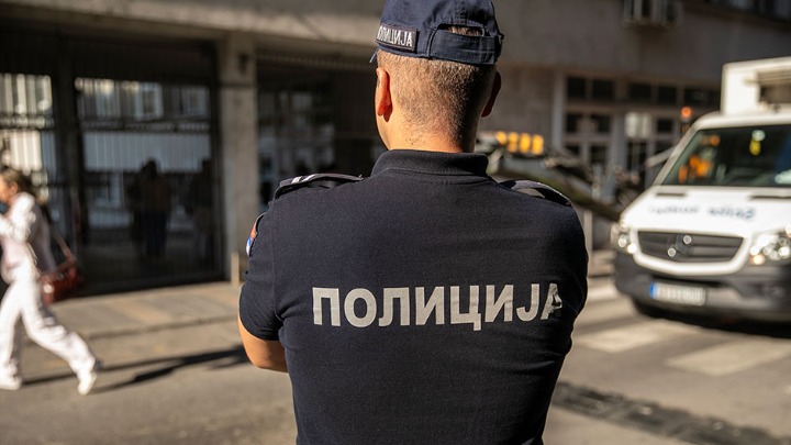 Radnika zatrpala zemlja, preminuo na licu mesta | Hronika