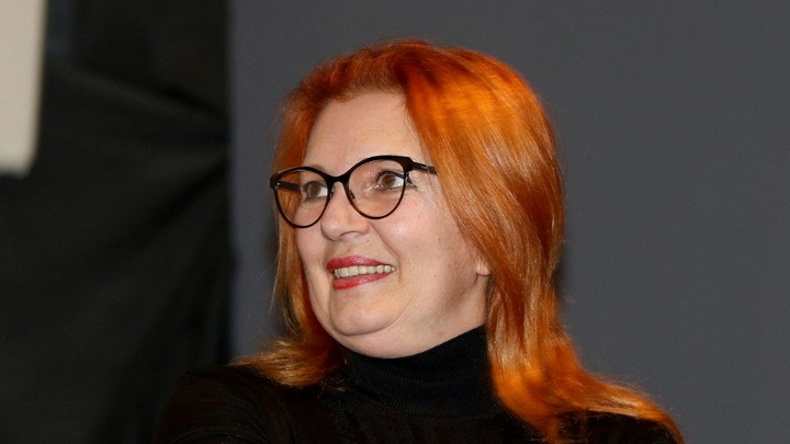 Retka fotografija Tanje Bošković i njene ćerke Lane Karaklajić: Glumice u zagrljaju punom emocija (FOTO)