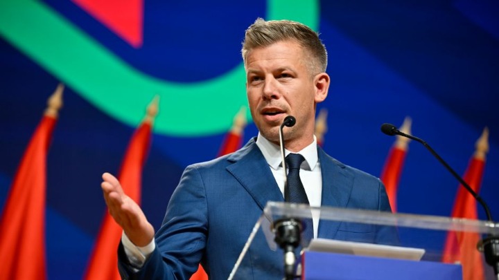 SVAĐA U PROGRAMU Mađar u klinču sa radio voditeljem - ovo je zamerio medijima