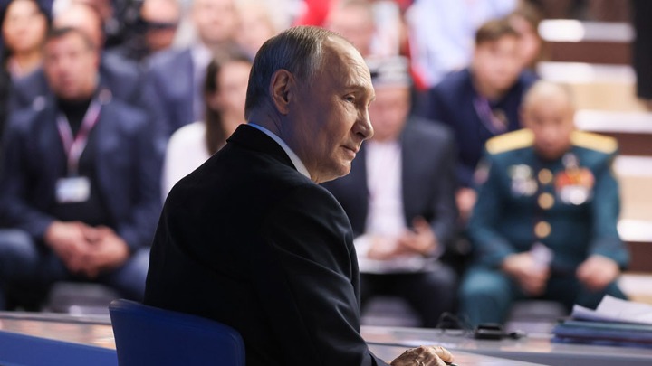 Putin se zabarikadirao u bunkerima: Strahuje od atentata i ne veruje nikome, telohraniteljima zabranio OVO