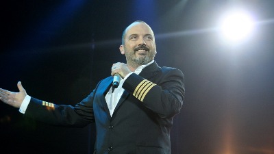 Toni Cetinski isprozivao Karleušu: Sarađujem samo s pevačima (VIDEO)