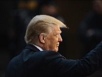 "Očigledno je van kontrole": Bivši šef CIA poziva na svrgavanje Trampa