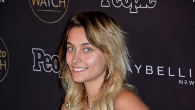 Ćerka Majkla Džeksona pokazala rupu u nosu od KOKAINA: Snimak napravio haos na mrežama (VIDEO) 