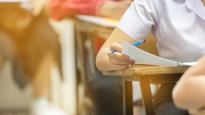 Đaci mogu u školu na ocenjivanje, ali po jednim uslovom Đaci mogu u školu na ocenjivanje, ali po jednim uslovom