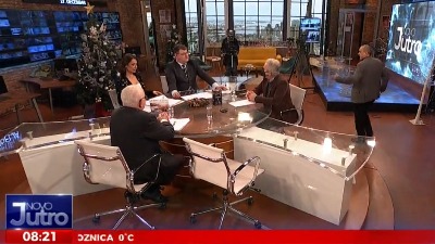 PINK oslobođen: Vučić je IZDAJNIK (VIDEO) PINK oslobođen: Vučić je IZDAJNIK (VIDEO)
