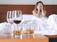 Napitak za mamurluk koji DIŽE IZ MRTVIH: Ima ga svaka kuća u Srbiji, a jača IMUNITET 