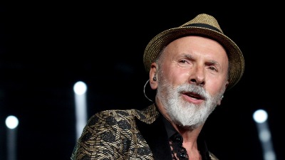 DINO MERLIN NA UDARU: Voditeljka brutalno reagovala nakon njegove objave o plasmanu: "Halid bi bio uz njih"