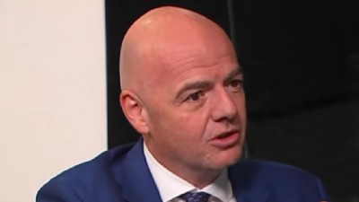 Selfi ispred Peleovog kovčega: Infantino se pravda