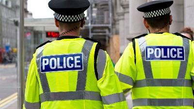 I bivši policajac na listi sankcija Britanije, učestvovao u zaveri protiv vođe škaljaraca