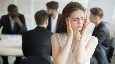 Neurolog: Hronična migrena ima svoje okidače Neurolog: Hronična migrena ima svoje okidače