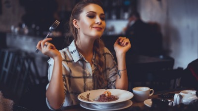 Kako tempo unosa hrane utiče na naše zdravlje Kako tempo unosa hrane utiče na naše zdravlje