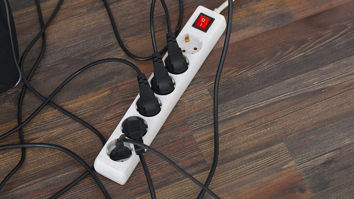 Stručnjak upozorava! OVIH 5 kućnih uređaja nose NAJVEĆI RIZIK ZA IZBIJANJE POŽARA