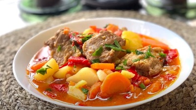 Jelo na kašiku: Svinjski krompir paprikaš 