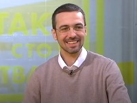 Voditelj kog svi gledaju svako veče godinama krije privatni život: Njegova supruga je poznata glumica, a njihova priča će vas iznenaditi