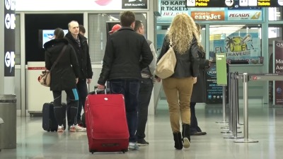 "Hiljade mladih otišlo iz Srbije zbog diktatora"