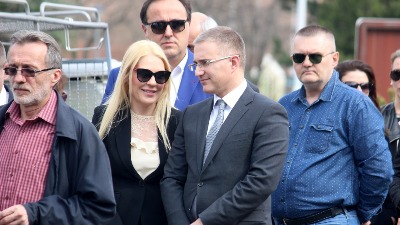 SNS i Vučić traže: Biljana, izdaj Stefanovića!