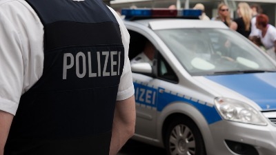 Drama na EP: Policija upucala čoveka sa sekirom blizu fan zone