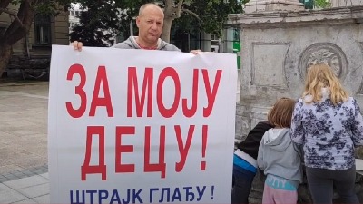 "OVO JE PLJAČKA" Samohrani otac štrajkovao glađu