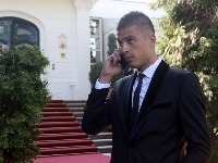 Vujadin Savić napadnut u tržnom centru u Beogradu (VIDEO)