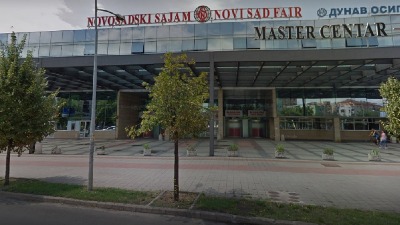 Dvorište Sajma u NS puno vozila Žandarmerije i policije Dvorište Sajma u NS puno vozila Žandarmerije i policije