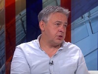 "Oklevanje Vučića da raspiše izbore pokazuje da mu cifre ne idu u korist"