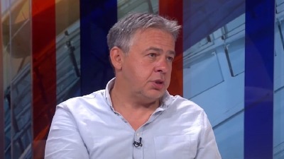 "Oklevanje Vučića da raspiše izbore pokazuje da mu cifre ne idu u korist"