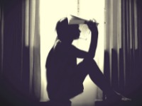 Završi fakultet, uzmi diplomu i - beži