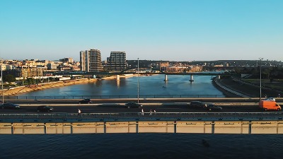 Pitali Beograđane koja reka teče ispod Brankovog mosta, usledili ŠOK odgovori (VIDEO)