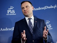 Predsednik Poljske preti sudijama čistkama i žali što se u Poljskoj ne vešaju više izdajice 