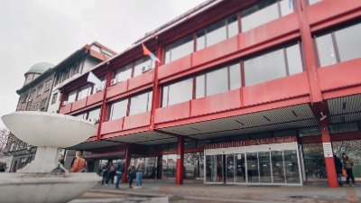 MUP: Dekan Ekonomskog prijavio problem, sumnja se da je nađena droga u vodokotliću