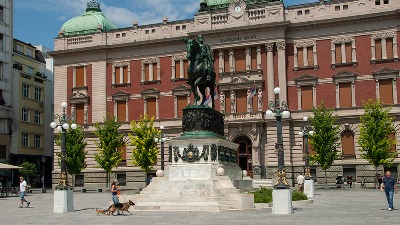 Građani se skupljaju na Trgu republike, čekaju studente 