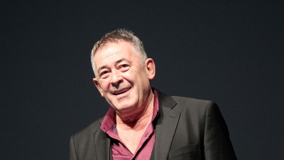  "Bahat je, može da se potuče, ali na svoj način je pravedan": Mima Karadžić u novoj seriji na RTS-u 