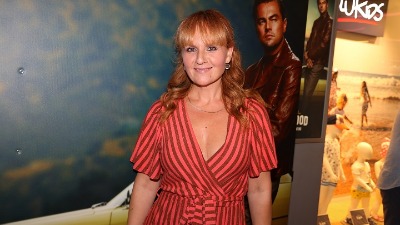 Aleksandra Kovač digla nogu i pokazala šta ume (FOTO) Aleksandra Kovač digla nogu i pokazala šta ume (FOTO)