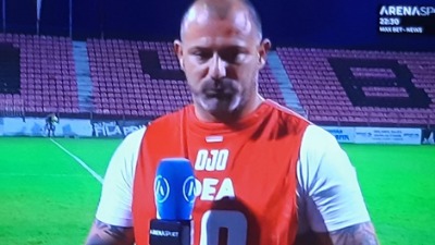 VELIKI DEKI Obukao Odžov dres i odao mu počast (FOTO)