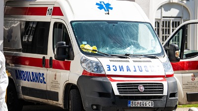 Sudar autobusa i auta na Ibarskoj: 5 osoba povređeno