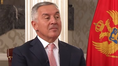 Milo odbio da potpiše ukaz o opozivu ambasadora Milo odbio da potpiše ukaz o opozivu ambasadora