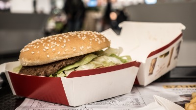  Dugovečni ljudi nikad ne jedu 3 namirnice - skraćuju ŽIVOT, a mnogi ih TAMANE 