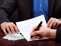 Evro na 120 dinara uznemirio građane: Hoće li skok evra uticati na rast kredita?