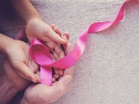 Onkolog poručio: Žene starije od 50 godina treba da izbegavaju OVU HRANU