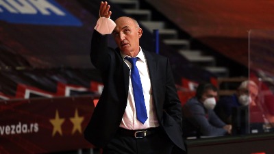 "Idi kući, kuvaj ručak" Crnogorski trener sramno uvredio sudiju Natašu Dragojević, stigla ga je kazna