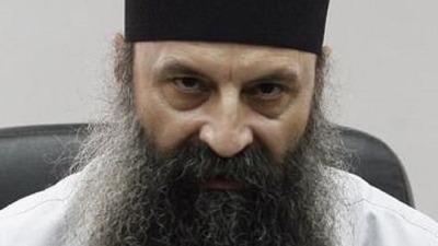 "Porfirije u potpunosti prihvata stav Vučića": Švajcarski list o obraćanju srpskog patrijarha Putinu