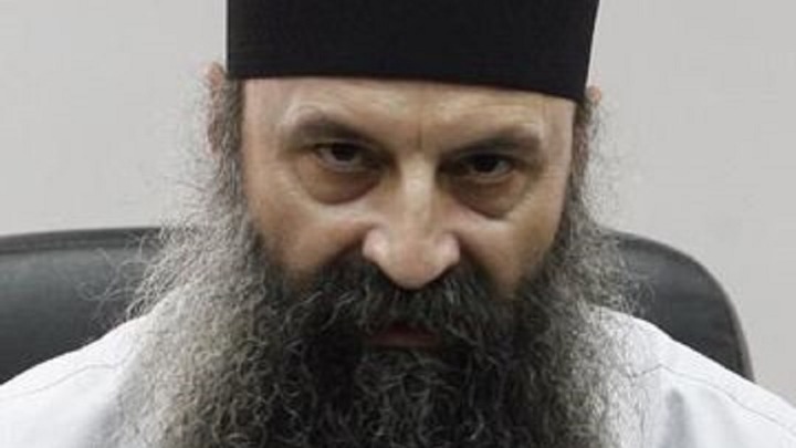 "Porfirije u potpunosti prihvata stav Vučića": Švajcarski list o obraćanju srpskog patrijarha Putinu