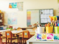 Pao plafon na ulazu u državni vrtić na Vračaru (FOTO)